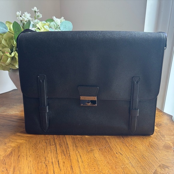 Burberry Black Leather Briefcase Messenger Bag Work Laptop Case Unisex - Picture 1 of 8